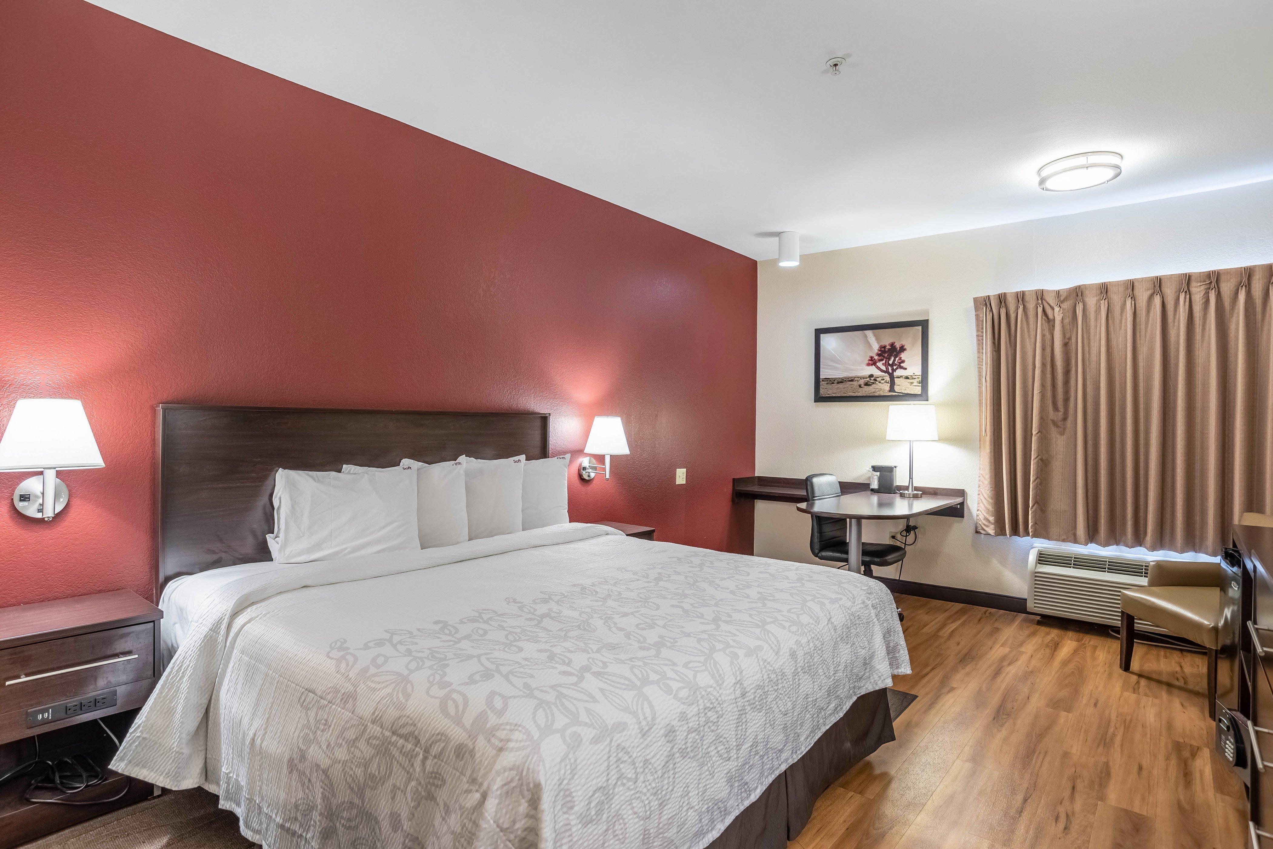เรด รูฟ พลัส+ รอลีจ์ เอ็นซีเอสยู - คอนเวนชั่น เซ็นเตอร์ Hotel ราลลี ภายนอก รูปภาพ