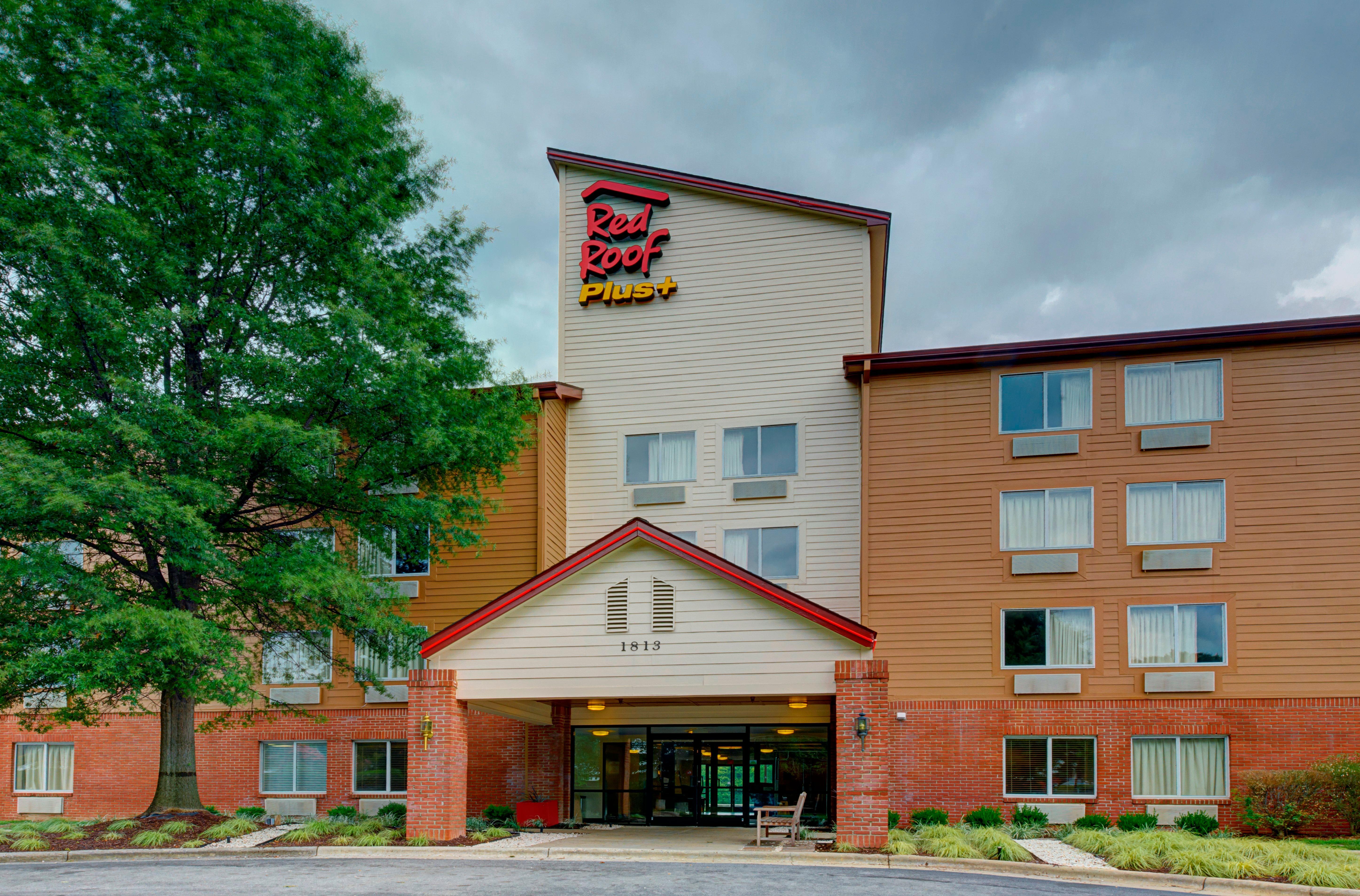 เรด รูฟ พลัส+ รอลีจ์ เอ็นซีเอสยู - คอนเวนชั่น เซ็นเตอร์ Hotel ราลลี ภายนอก รูปภาพ