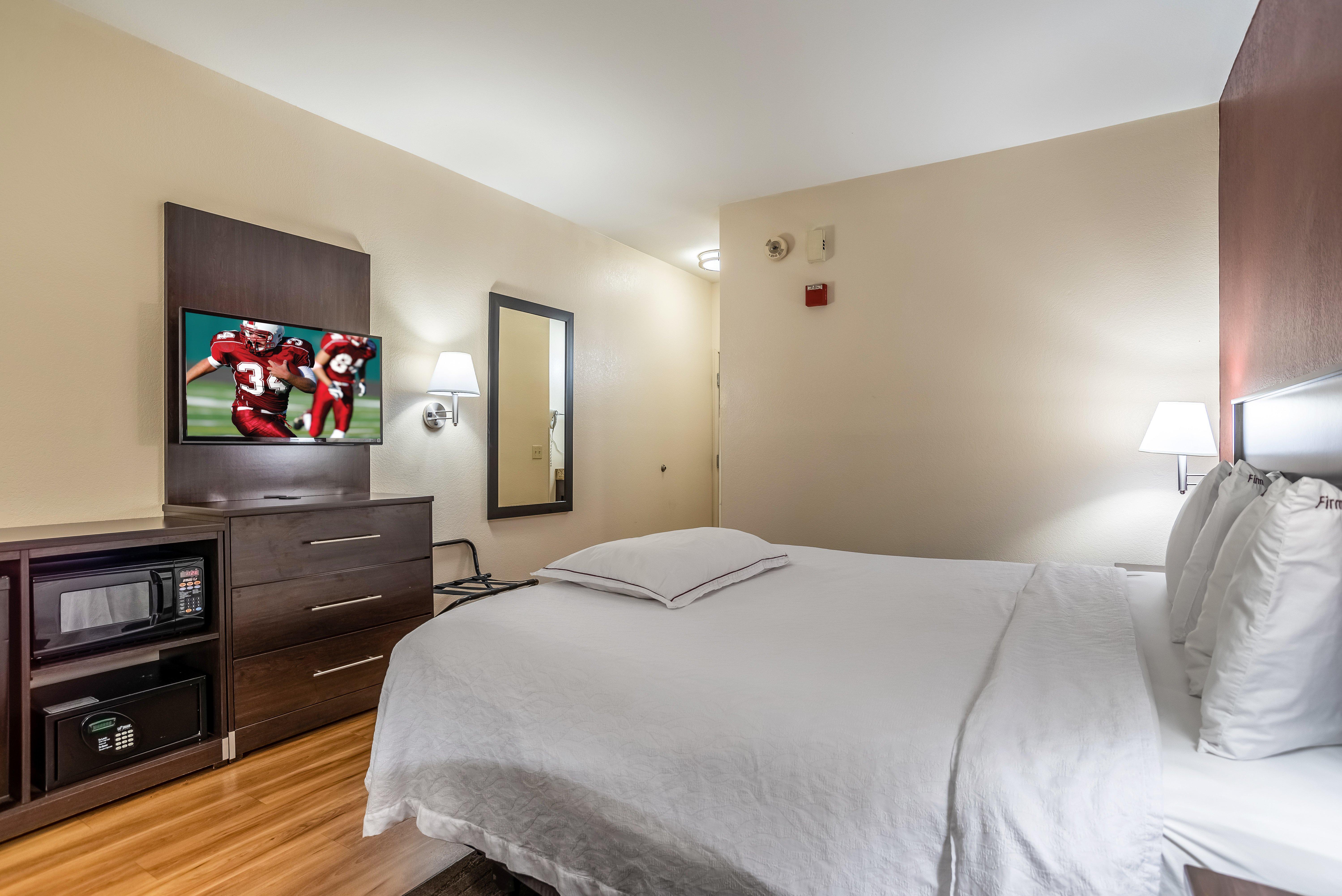 เรด รูฟ พลัส+ รอลีจ์ เอ็นซีเอสยู - คอนเวนชั่น เซ็นเตอร์ Hotel ราลลี ภายนอก รูปภาพ