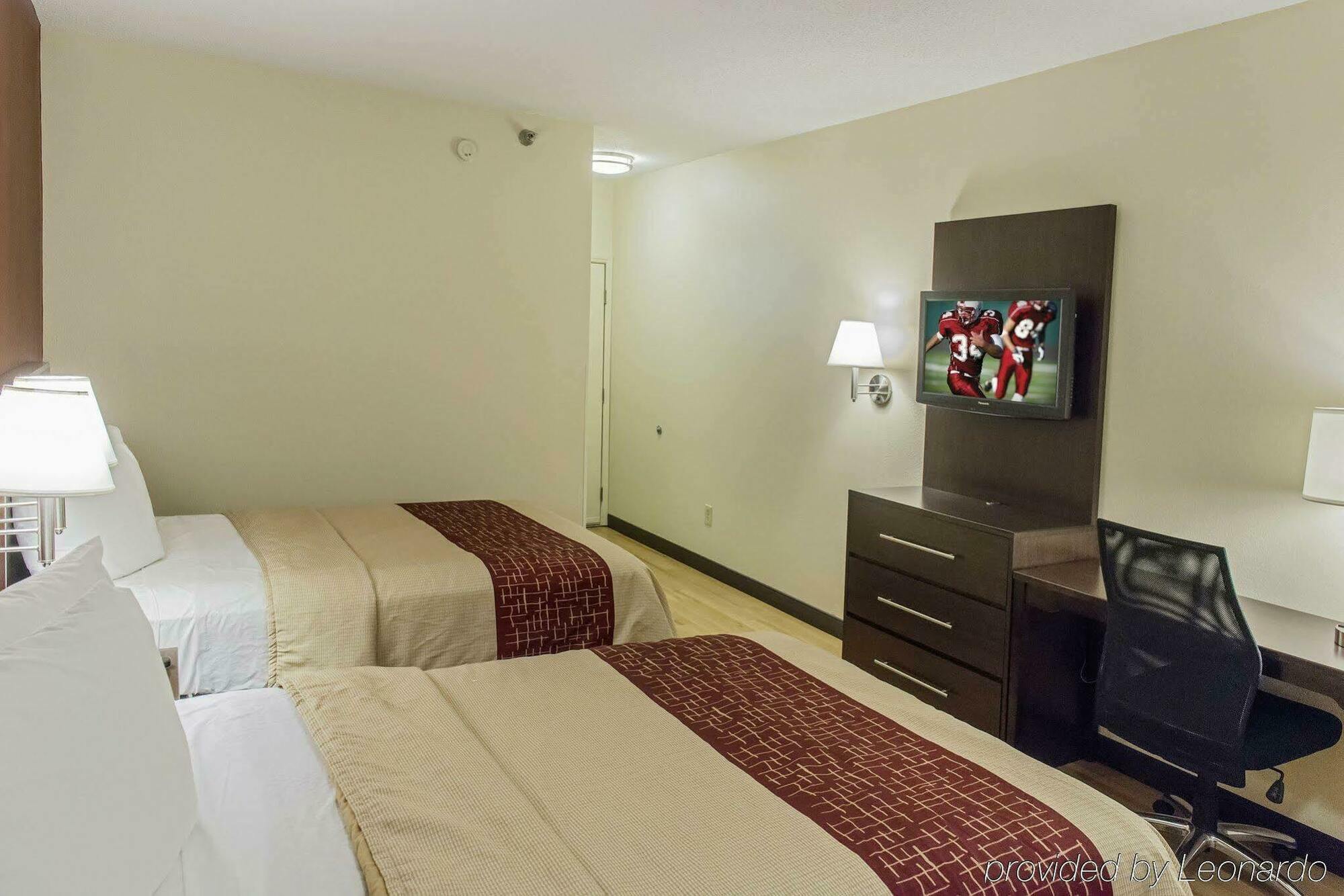 เรด รูฟ พลัส+ รอลีจ์ เอ็นซีเอสยู - คอนเวนชั่น เซ็นเตอร์ Hotel ราลลี ภายนอก รูปภาพ